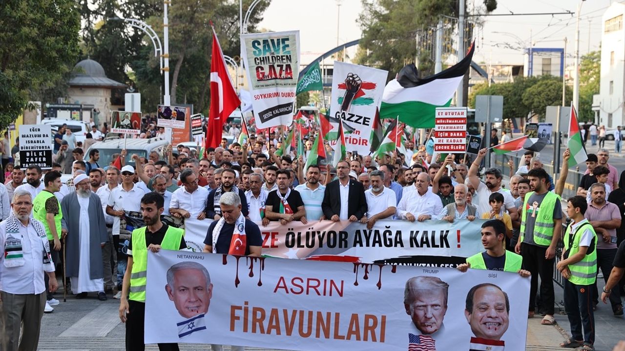 Şanlıurfa'da Gazze İçin Destek Yürüyüşü Düzenlendi