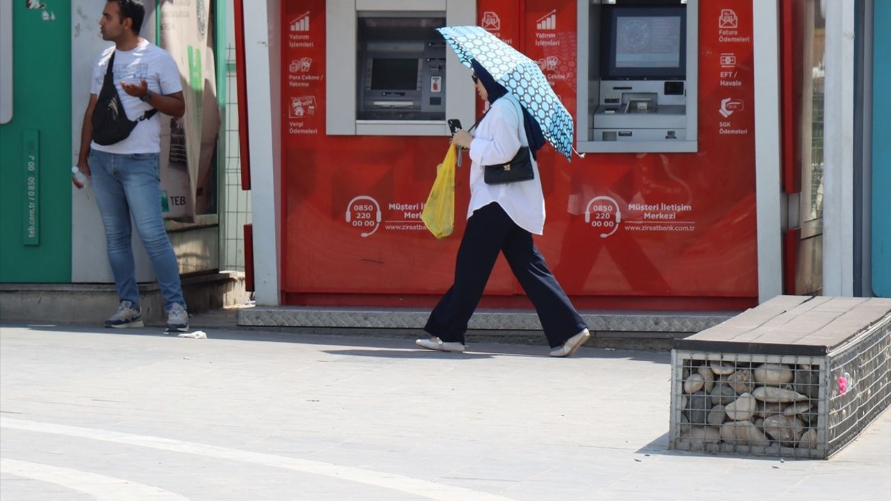 Şanlıurfa'da Termometreler 55 Dereceyi Gösterdi