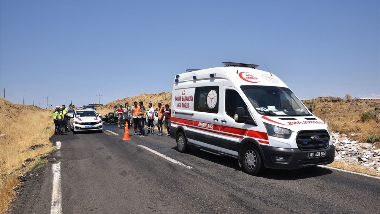 Şanlıurfa'da Trafik Kazası: 1 Ölü, 2 Yaralı