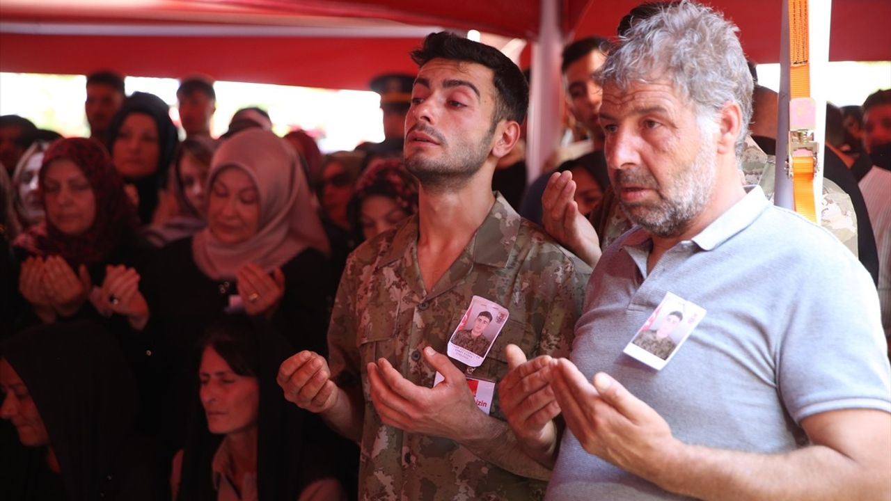 Şehit Piyade Sözleşmeli Er Ahmet Kuşak, Son Yolculuğuna Uğurlandı
