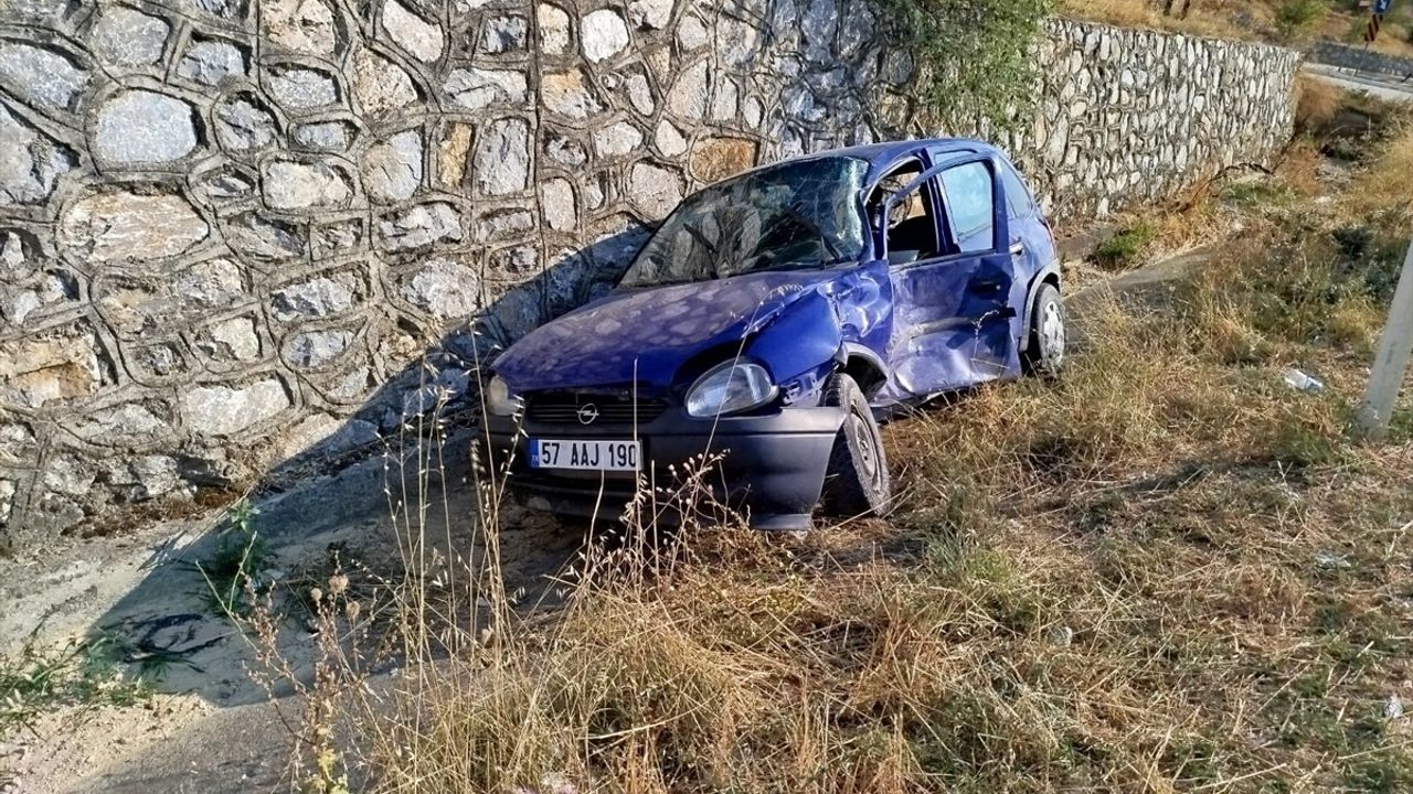 Sinop’ta Feci Kaza: Anne ve Oğlu Yaralandı