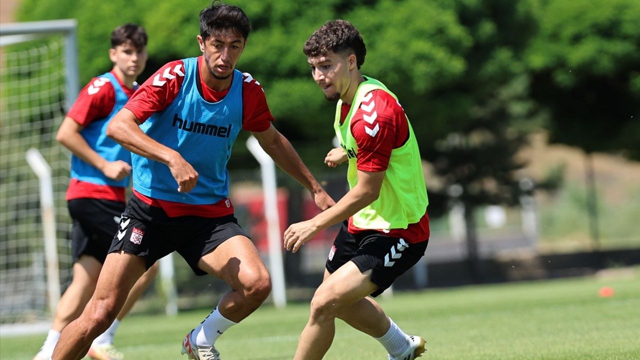 Sivasspor, Yeni Sezon Hazırlıklarını Sürdürüyor