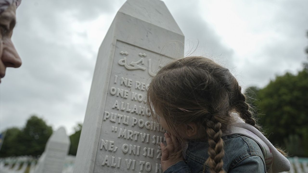Srebrenitsa'da Soykırım Anma Töreni İçin Hazırlıklar Devam Ediyor