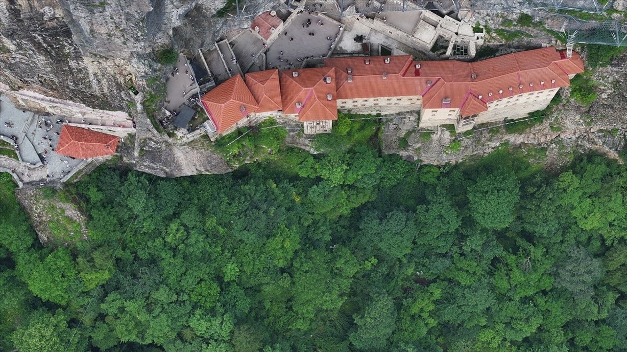 Sümela Manastırı İlk Yarım Yılda 151 Bin Ziyaretçi Ağırladı