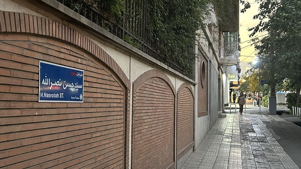 Tahran'da Cadde İsmi Değişikliği