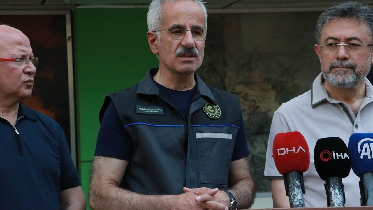 Tarım ve Orman Bakanı İbrahim Yumaklı'dan Yangın Açıklaması