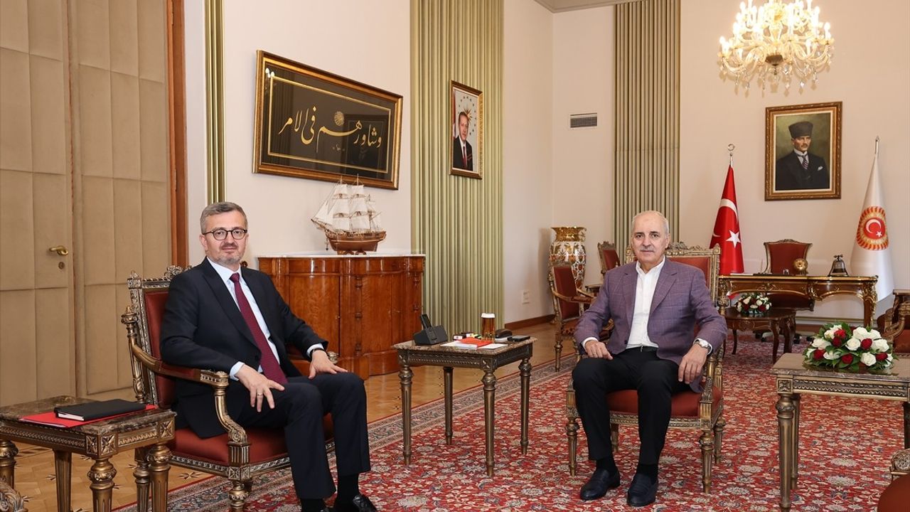 TBMM Başkanı Kurtulmuş, İletişim Başkanı Duran'ı Ağırladı