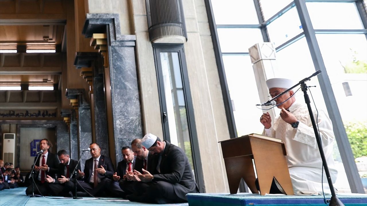 TBMM Başkanı Kurtulmuş, Meclis Camii'nde Mevlid-i Şerif Programında Bir Araya Geldi