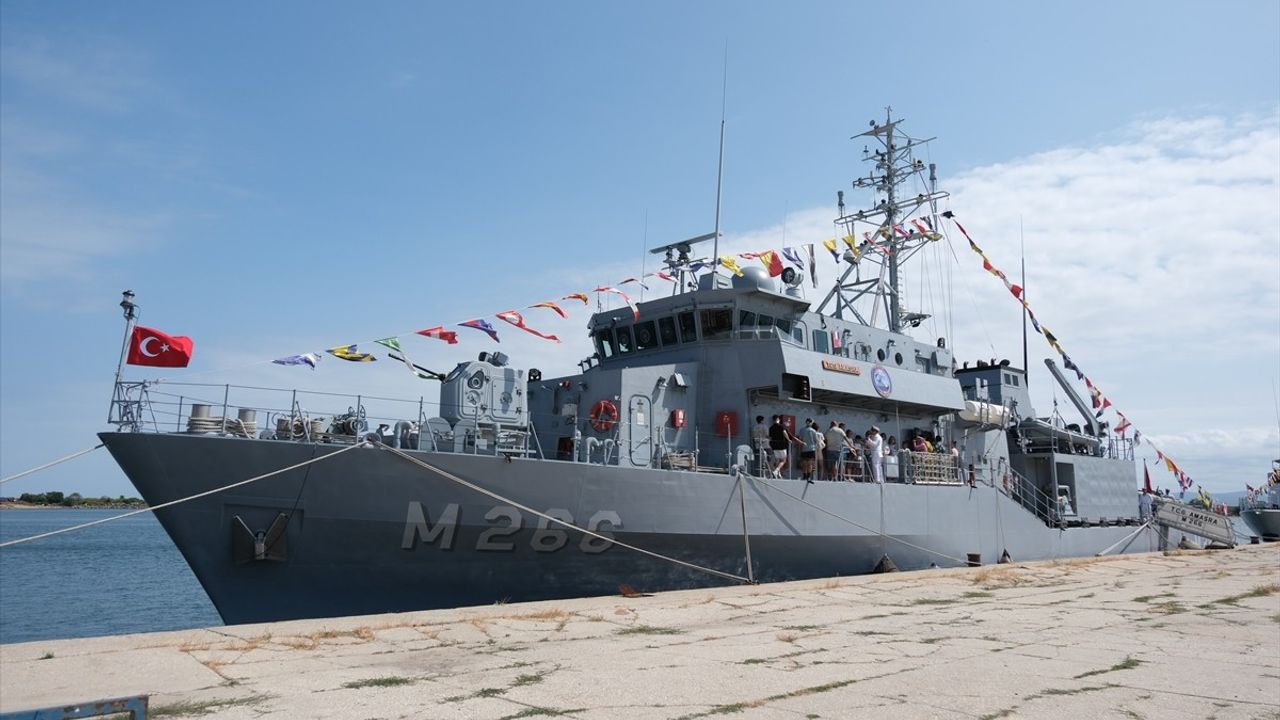 TCG Amasra Mayın Tarama Gemisi Kırklareli'nde Ziyarete Açıldı