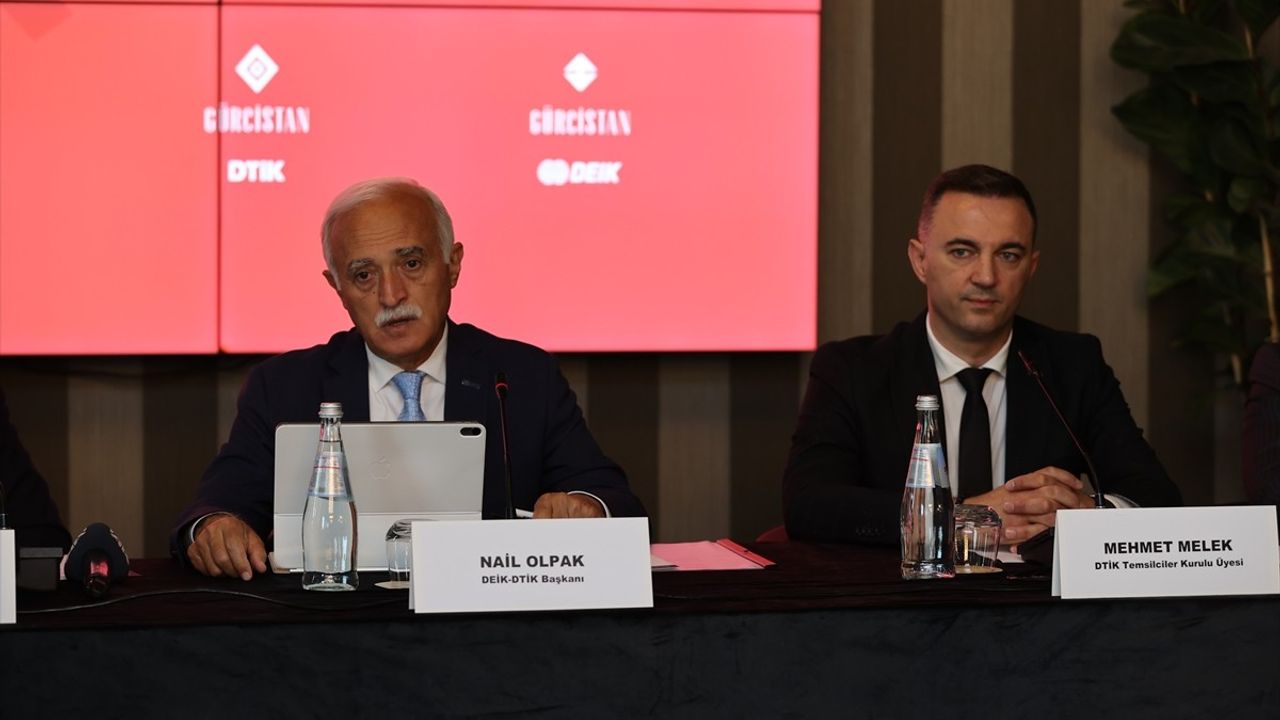 Ticaret Bakanı Ömer Bolat, Tiflis'te Türk İş İnsanları ve Gürcü Yetkililerle Buluştı