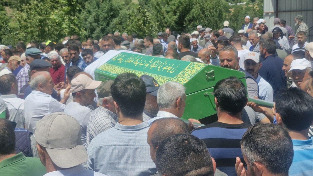 Tokat'ta Boğulan İki Kuzen Toprağa Verildi