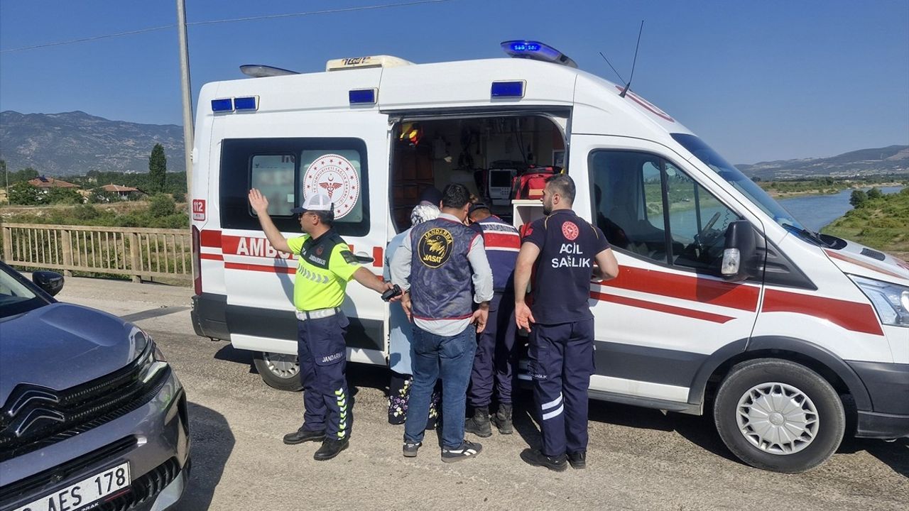 Tokat'ta Mahsur Kalan Kadın İtfaiye Ekipleri Tarafından Kurtarıldı