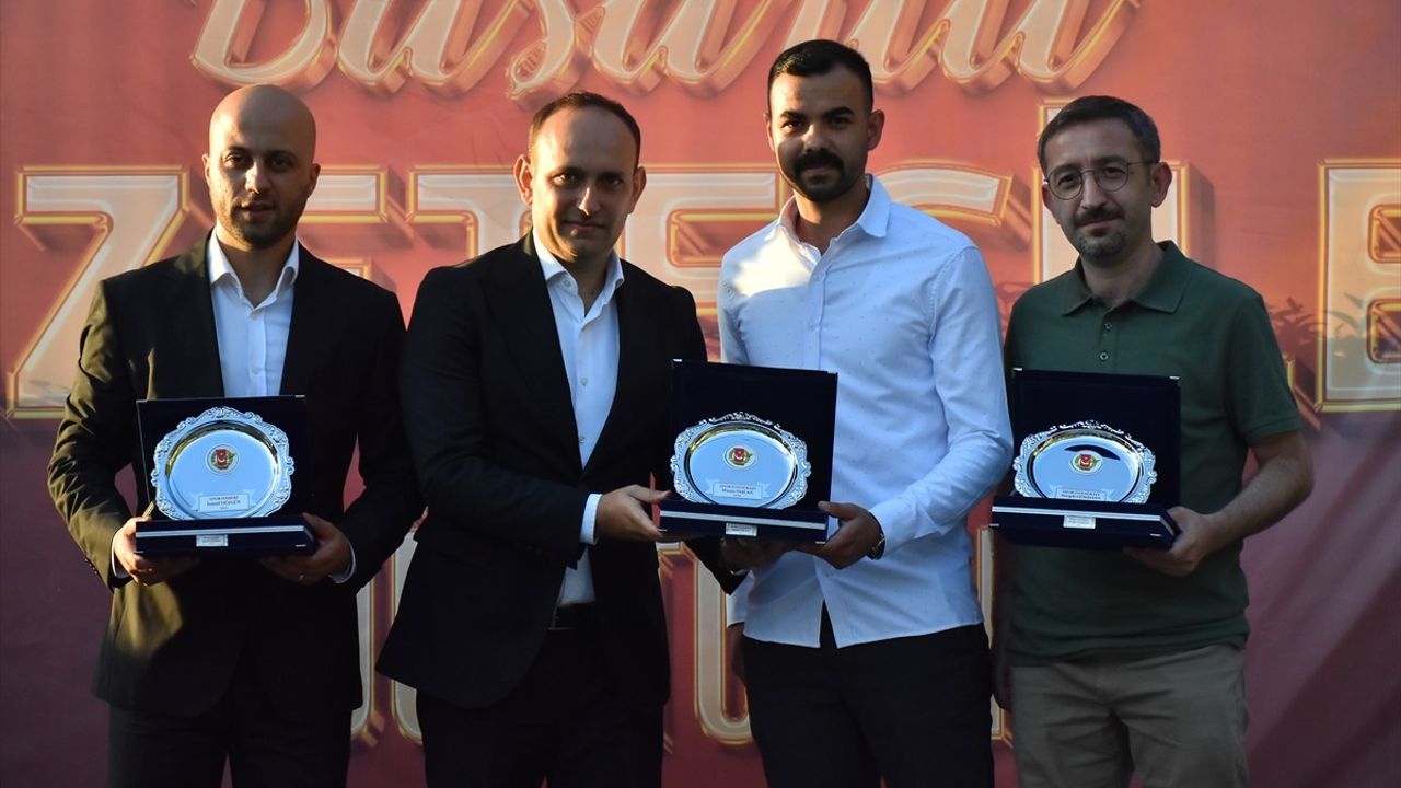 Trabzon Gazeteciler Cemiyeti Ödül Töreni Gerçekleştirildi