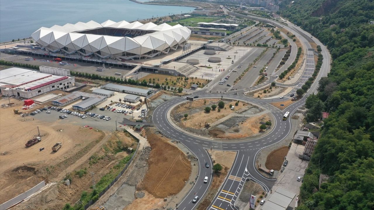 Trabzon Şehir Hastanesi Kavşağı Trafiğe Açıldı
