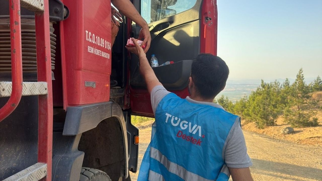 TÜGVA Destek Platformu Ege Bölgesi'nde Yangınlar İçin Seferber Oldu