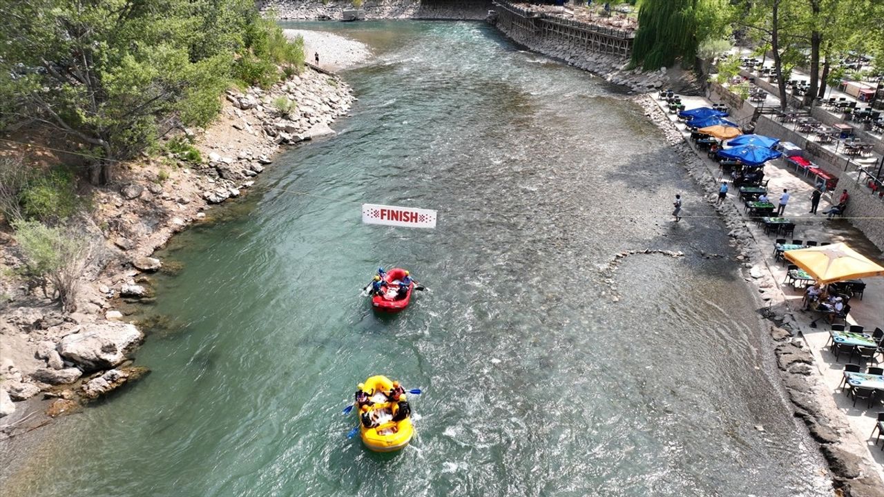Tunceli'de Rafting Şampiyonası ve Süper Kupa Heyecanı