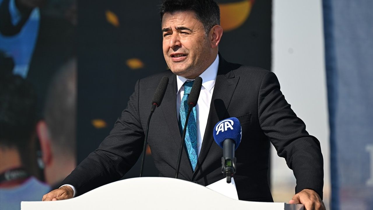Türk Hava Kurumu Üniversitesi'nden Mezuniyet Töreni