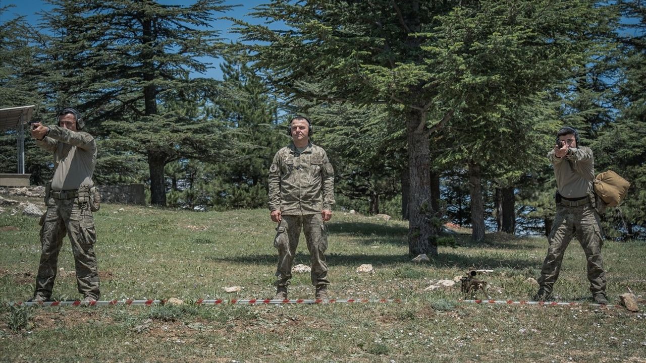 Türk Keskin Nişancılar Uluslararası Yarışmalara Hazırlanıyor