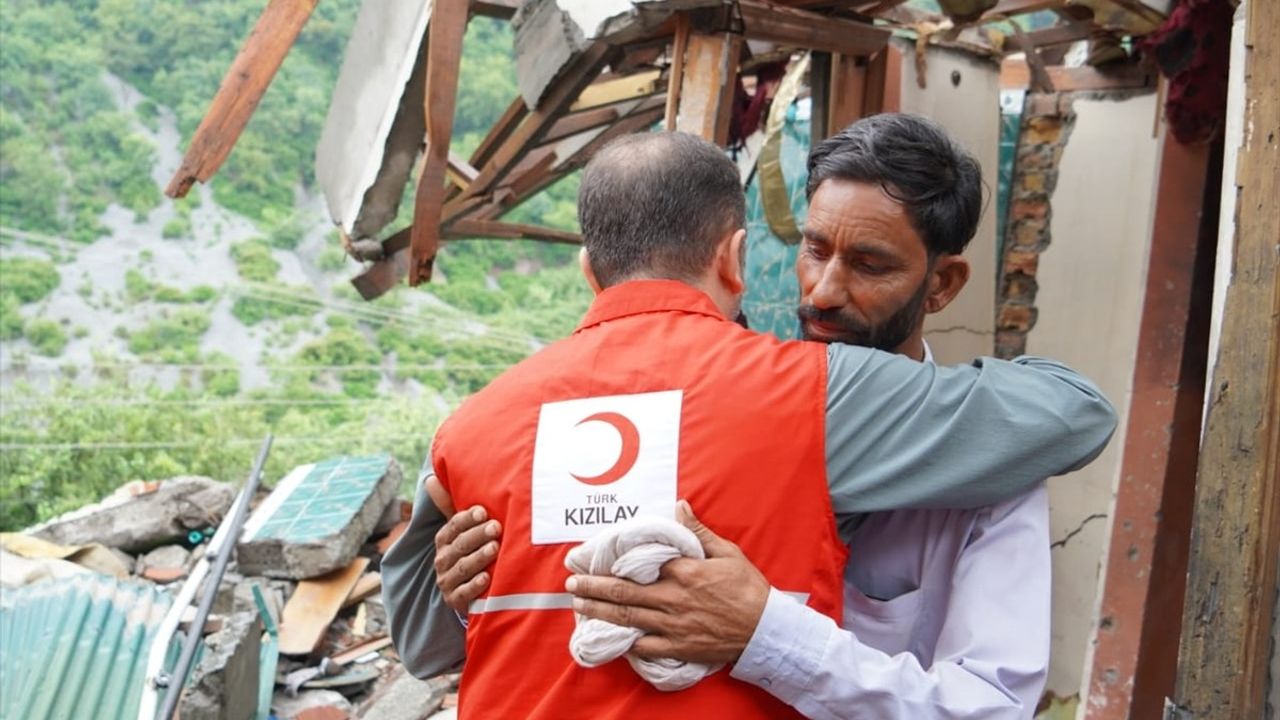 Türk Kızılay, Pakistan'da 1400 Aileye Destek Oluyor
