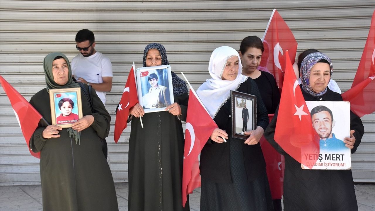 Van'da Ailelerin Evlat Nöbeti Devam Ediyor