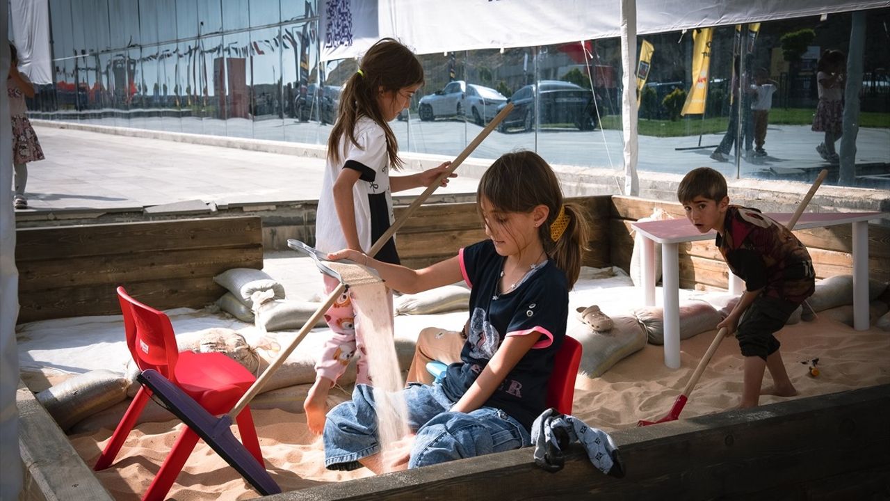 Van Kültür Yolu Festivali Devam Ediyor