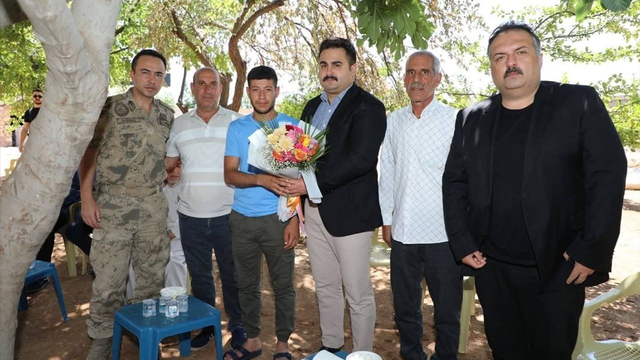 Viranşehir Kaymakamı Kemal Ülkü, Metan Gazından Etkilenmiş Askeri Ziyaret Etti