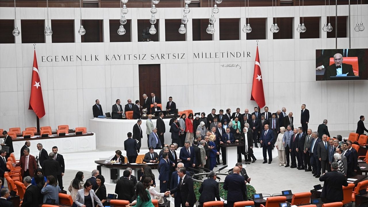 Yeni Sağlık Yasası TBMM'den Geçti