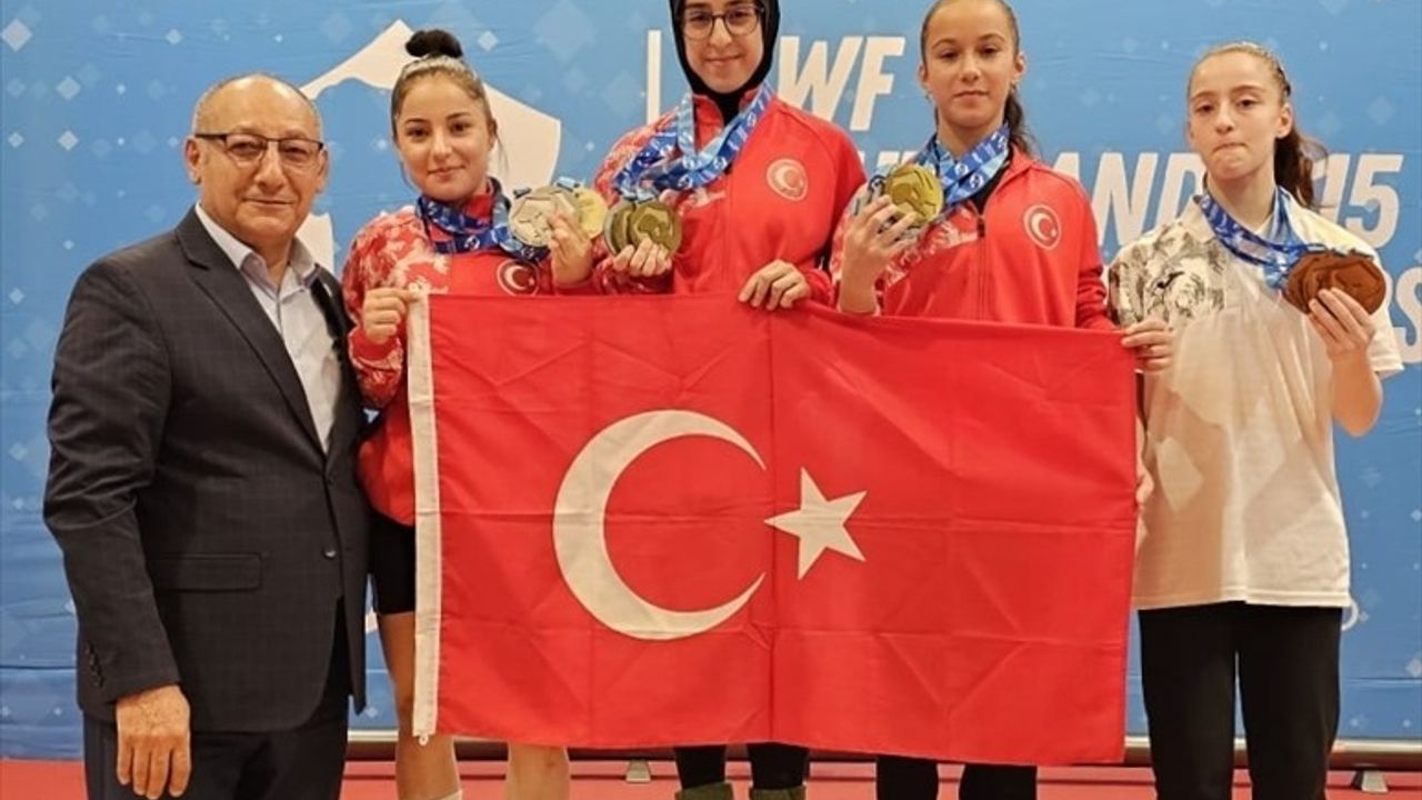 Yıldızlar ve 15 Yaş Altı Avrupa Halter Şampiyonası'nda Türkiye Başarıya İmza Attı