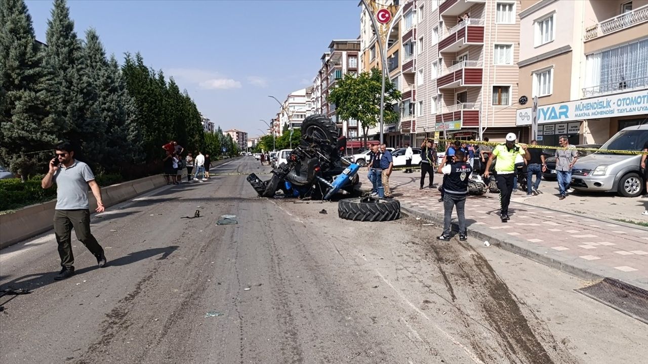 Yozgat'ta Zincirleme Trafik Kazası: 1 Ölüm, 2 Yaralı