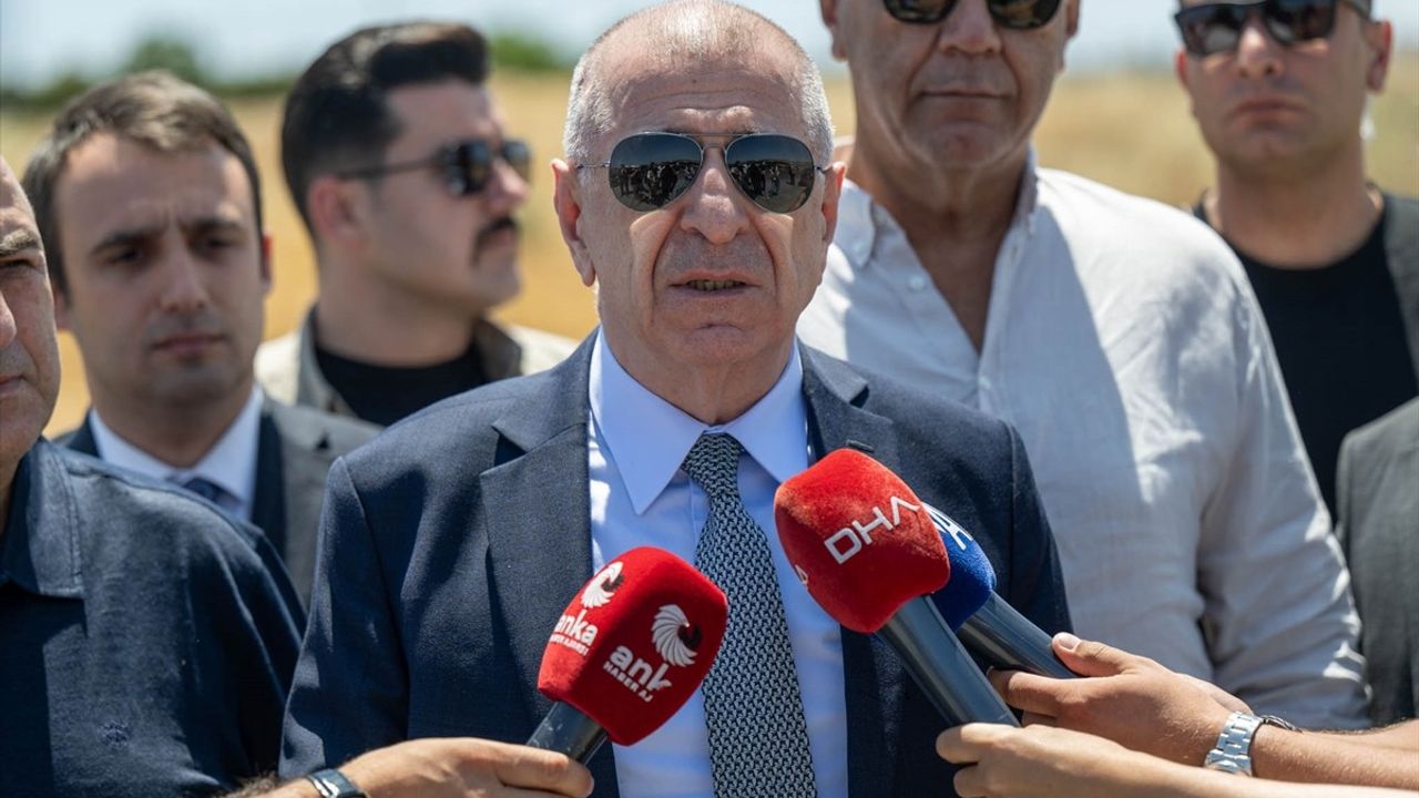 Zafer Partisi Genel Başkanı Ümit Özdağ, Cezaevindeki Tutukluları Ziyaret Etti