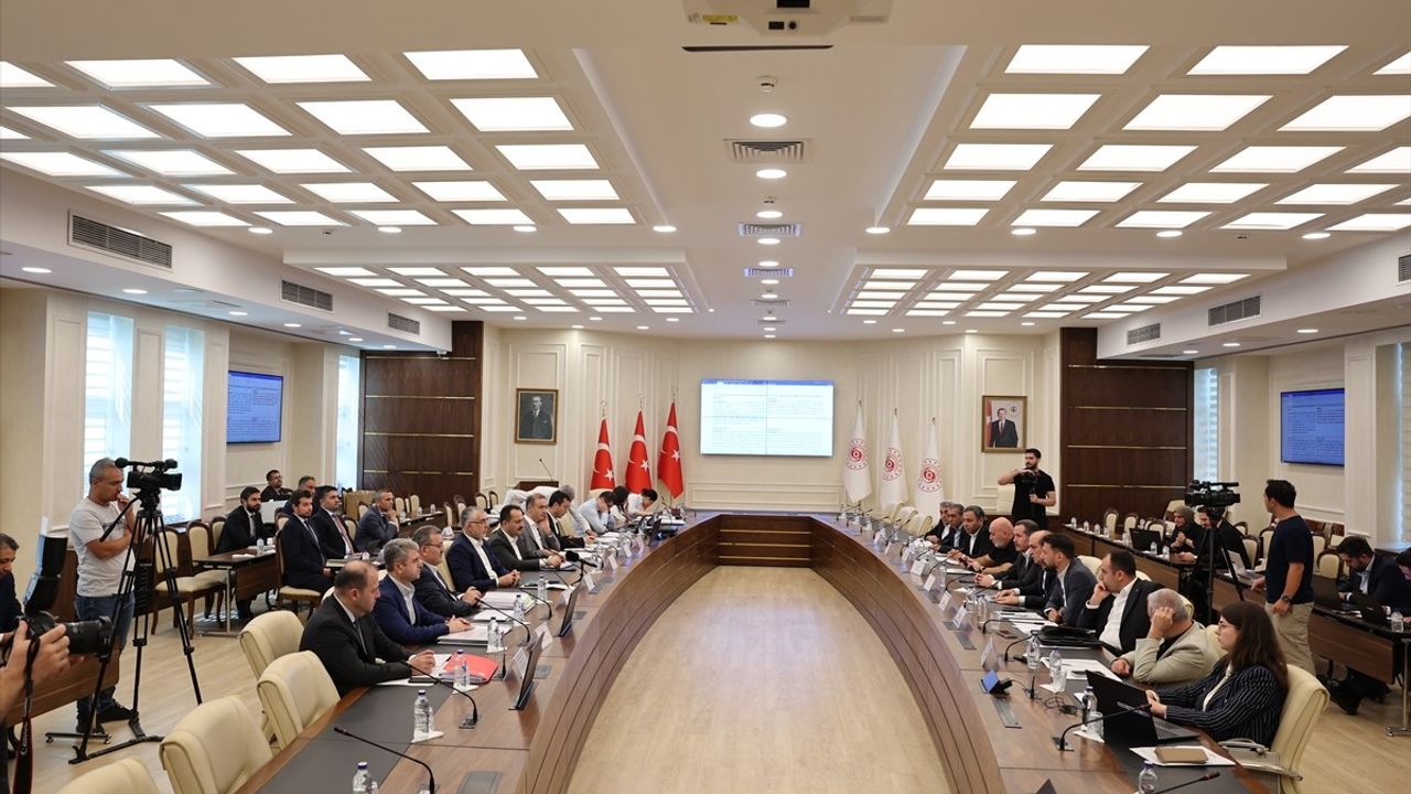 8. Dönem Toplu Sözleşme Görüşmeleri Devam Ediyor