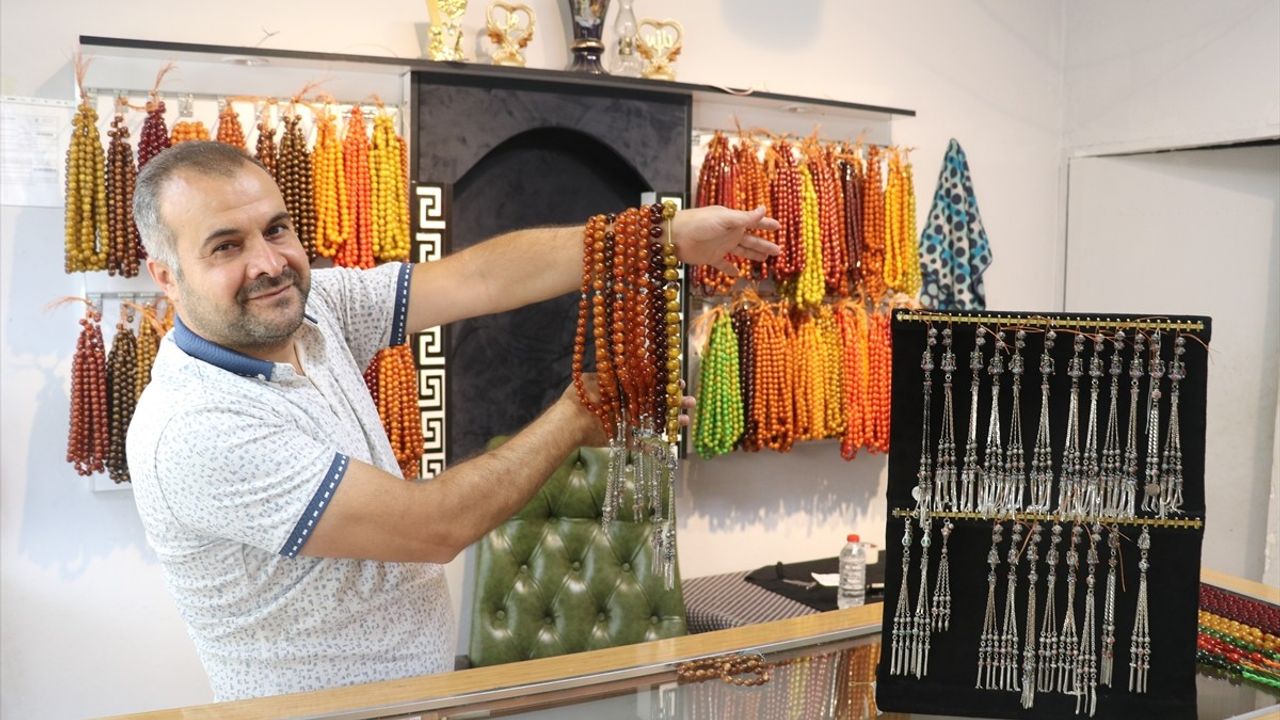 Adana'da 4. Tesbih ve Doğal Taşlar Fuarı Tanıtıldı