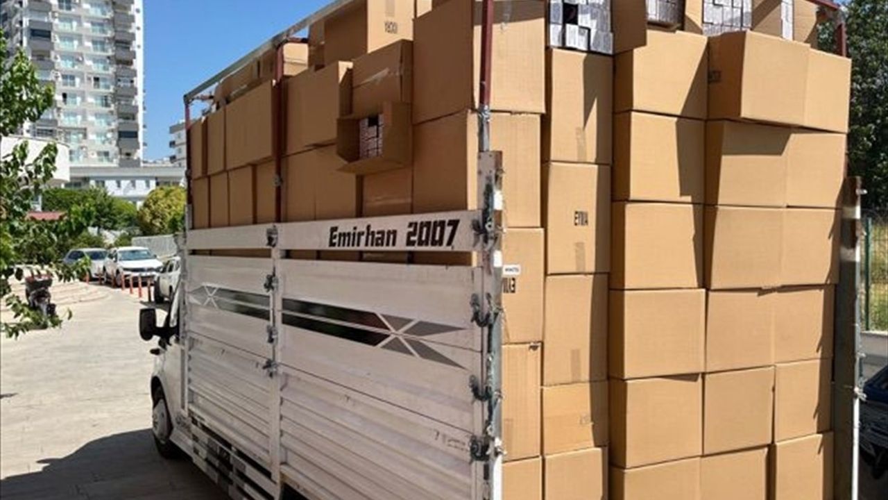 Adana'da 7 Milyon 910 Bin Kaçak Makaron Ele Geçirildi