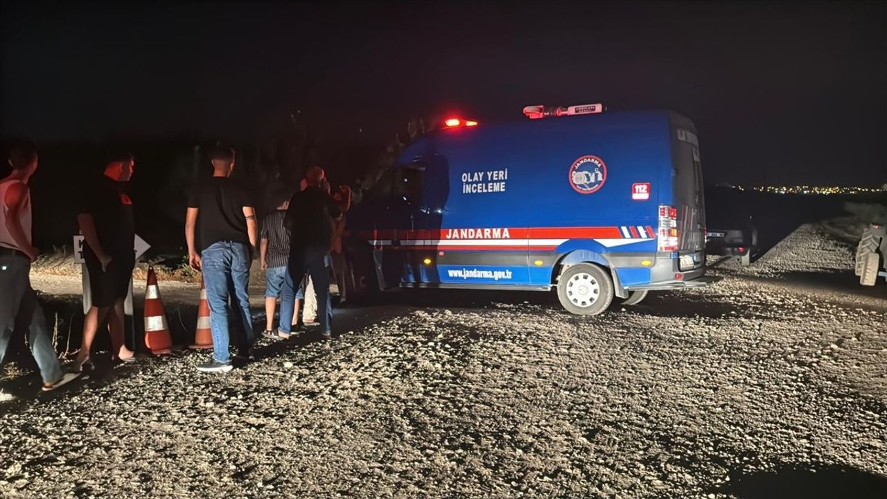 Adana'da Eğitim Uçağı Düştü: İki Yaralı