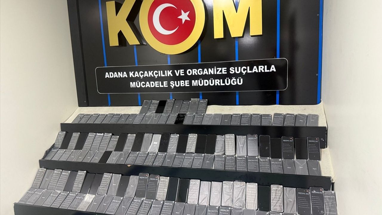 Adana'da Kaçak Cep Telefonu Operasyonu: 149 Cihaz Ele Geçirildi