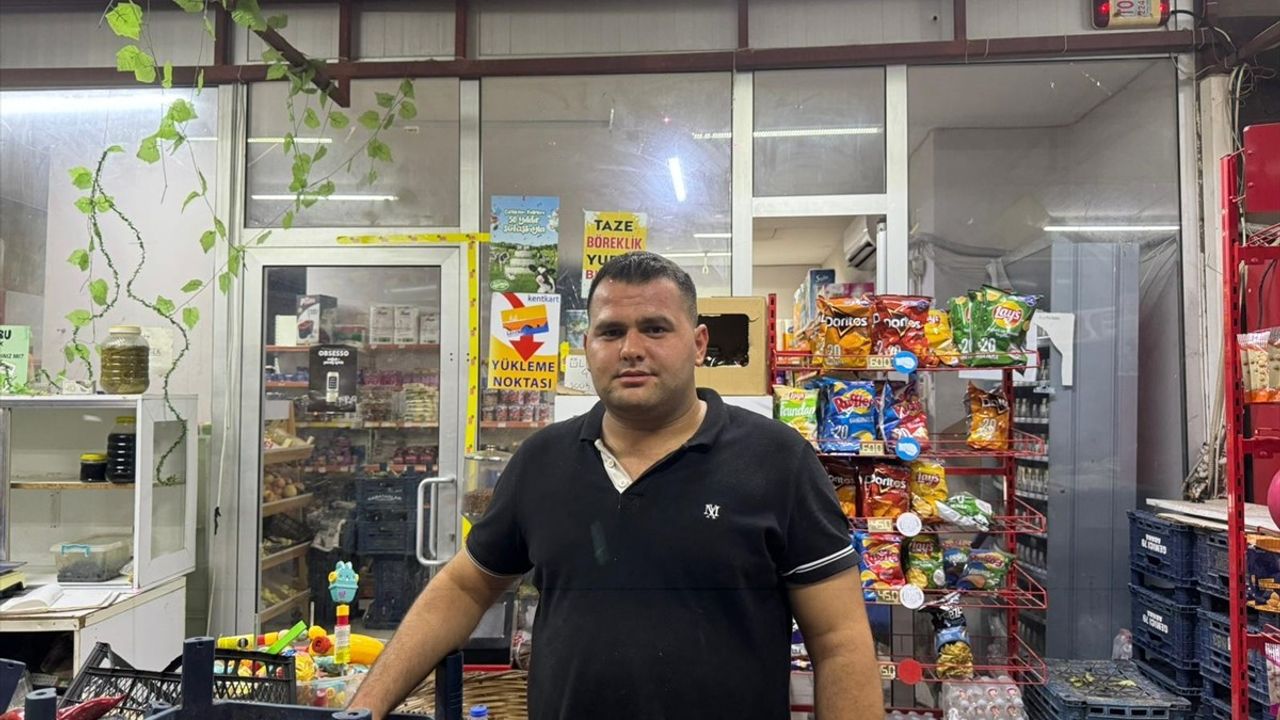 Adana'da Market Çalışanına Yapılan Saldırı Güvenlik Kamerasına Yansıdı