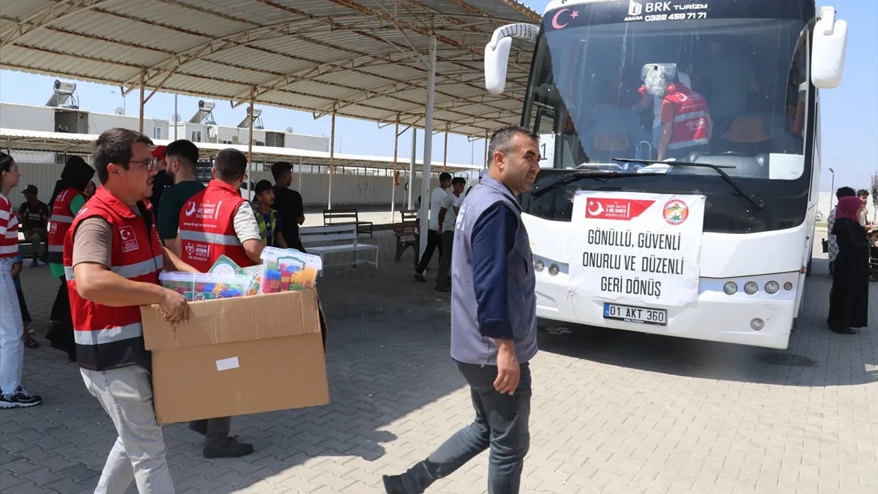 Adana'da Suriyeli Mültecilerin Gönüllü Dönüş Süreci Devam Ediyor