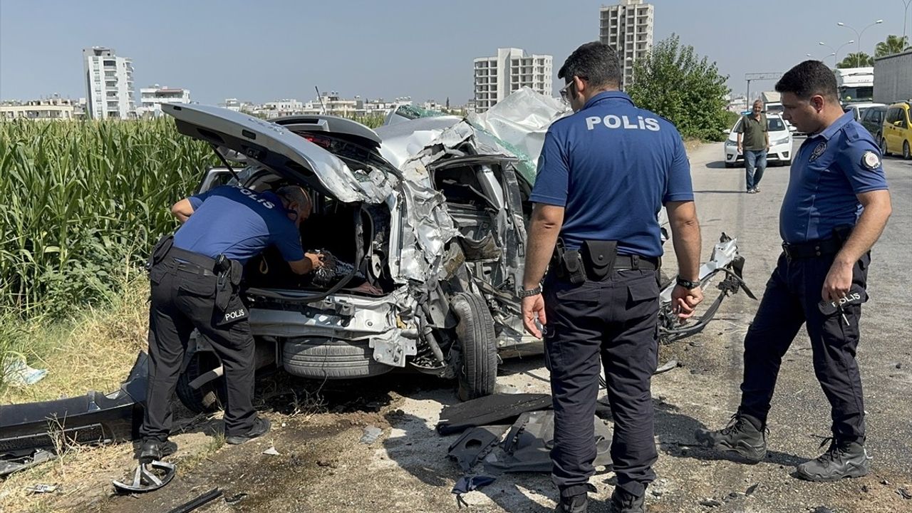 Adana'da Tanker Kazası: 2 Yaralı