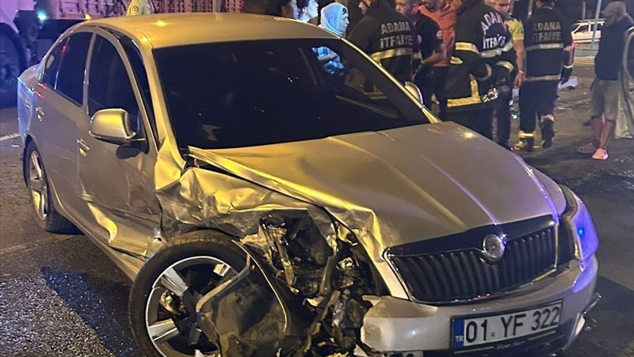 Adana'da Trafik Kazası Sonucu 5 Yaralı