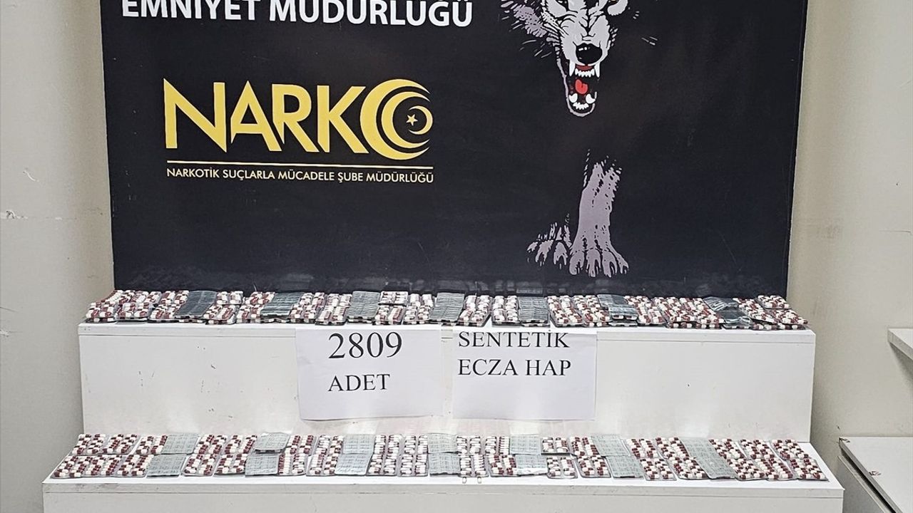 Adana'da Uyuşturucu Operasyonu: 2.809 Hap Ele Geçirildi