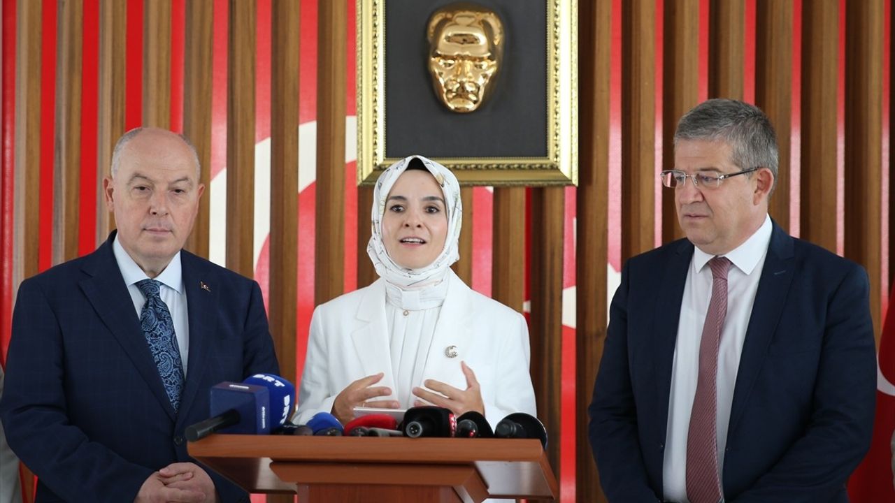 Aile ve Sosyal Hizmetler Bakanı Göktaş'tan Doğum Yardımı Müjdesi