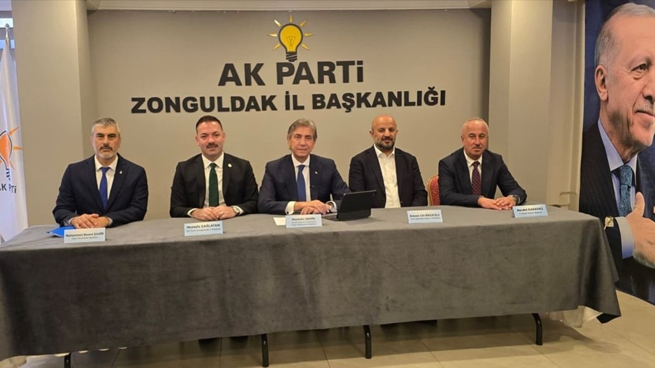 AK Parti Genel Başkan Yardımcısı Demir, Zonguldak'ta Yerel Yönetimlerin Şeffaflığına Dikkat Çekti