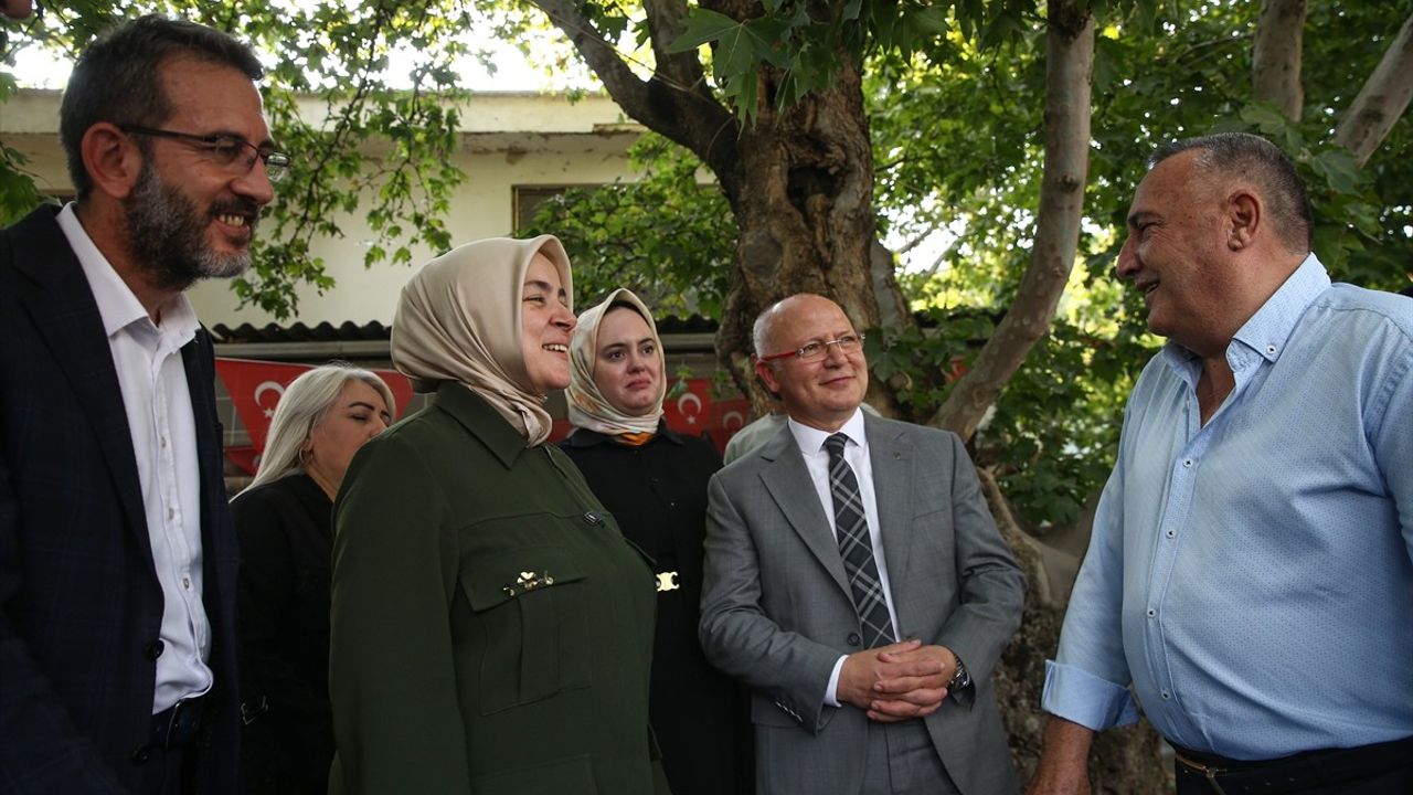 AK Parti Kadın Kolları Başkanı Ercan Bursa'da Orman Yangınlarını İnceledi