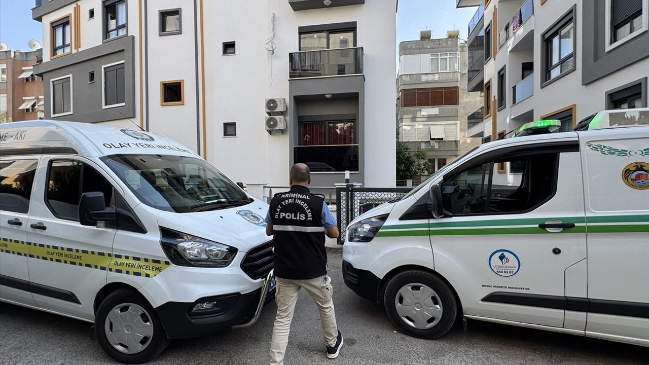 Alanya'da Cinayetin Zanlısı Gümüşhane'de Sahte Kimlikle Yakalandı