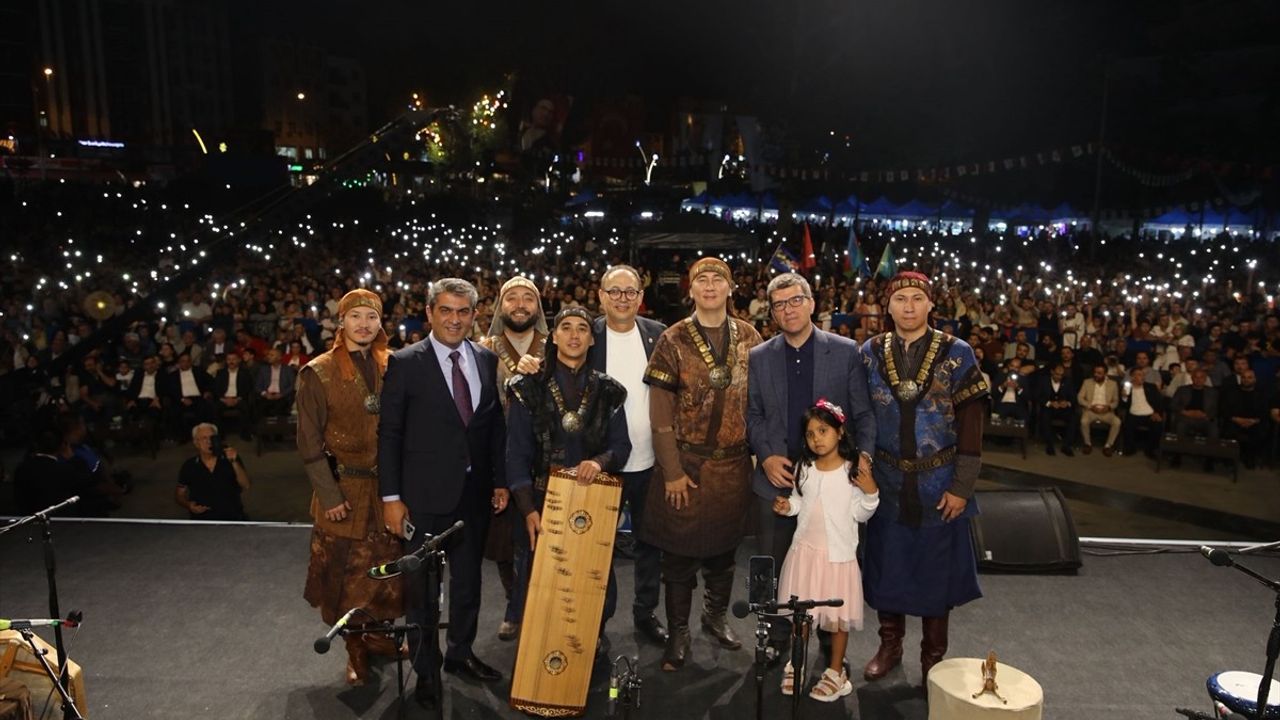 Amasya'da Turan Konseri Coşkusu