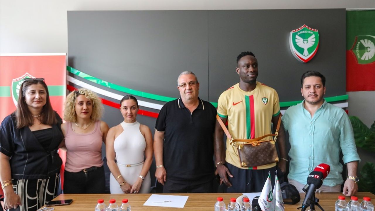 Amed Sportif Faaliyetler Mbaye Diagne ile İki Yıllık Sözleşme İmzaladı