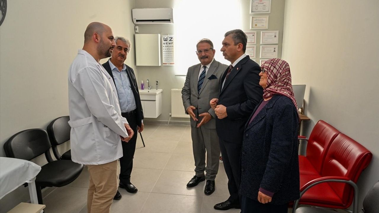 Antalya'da Kadın Dal Aile Sağlığı Merkezi Açıldı