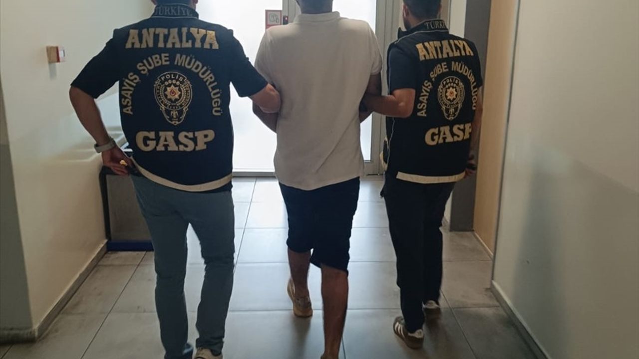 Antalya'da Kundaklama Olayı: 2 Zanlı Tutuklandı