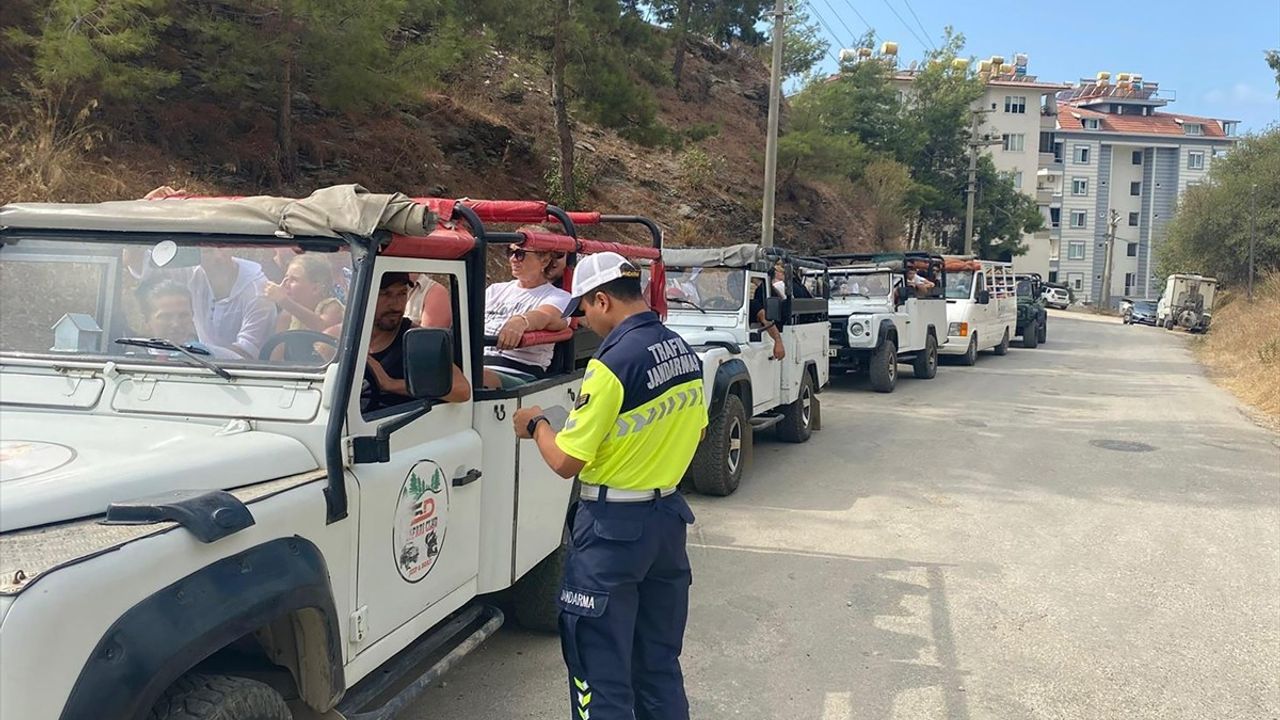 Antalya'da Safari Araçlarına Trafik Denetimi