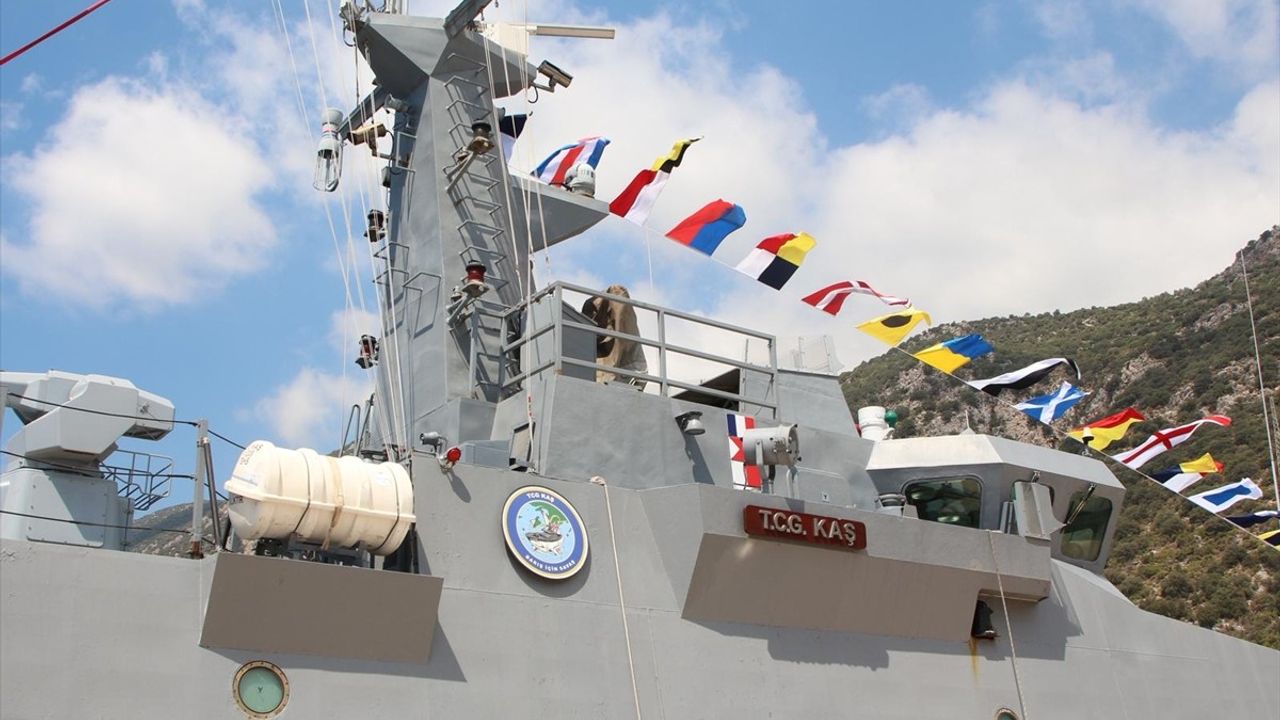 Antalya'da TCG Kaş Hücumbotu Ziyarete Açıldı